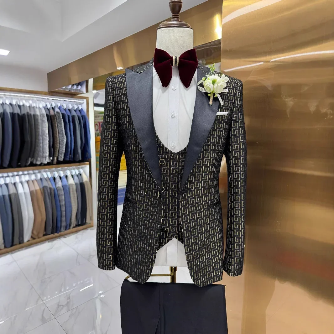 チェック柄ウエディングスーツ男性スリムフィット 3 個ピーク - Men Formal Wear 2025 のレビューと価格